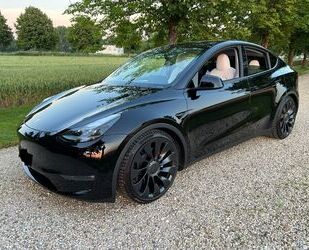 Tesla Tesla Model Y LR Black/White 21 Zoll Eibach Federn Gebrauchtwagen