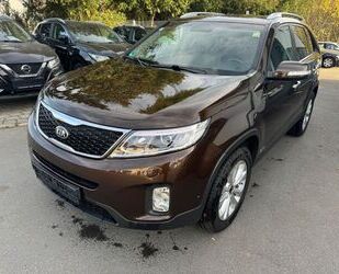 Kia Kia Sorento Spirit 4WD 1 Hand Navi Xenon Leder SHZ Gebrauchtwagen