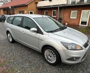 Ford Ford Focus 1,6 Ti-VCT Style Turnier TÜV NEU Gebrauchtwagen