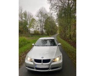 BMW BMW 318i Touring - Gebrauchtwagen