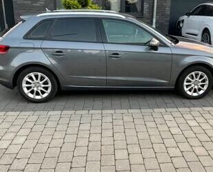 Audi Audi A3 2.0 TDI Sportback BiXenon NaviMMI Assisten Gebrauchtwagen