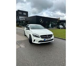 Mercedes-Benz Mercedes-Benz A 180 -NAVI/LED/URBAN/SHZ/UNFALLFREI Gebrauchtwagen