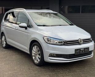 VW Volkswagen Touran Highline *Navi*Kamera*DSG*LED* Gebrauchtwagen