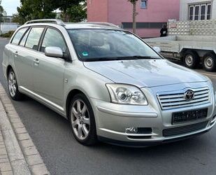 Toyota Toyota Avensis 2.0 Executive Automatik Leder Gebrauchtwagen