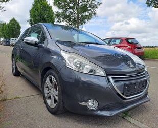 Peugeot Peugeot 208 VTi 1.4 95 PS | Euro 5 | Navi | Kame Gebrauchtwagen