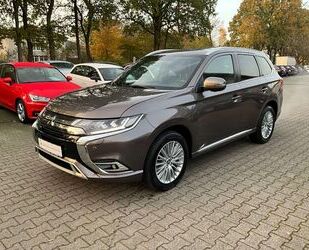 Mitsubishi Mitsubishi Outlander 2,4 4WD CVT Intro Edition A Gebrauchtwagen