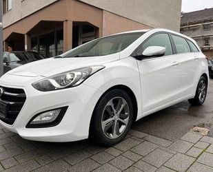 Hyundai Hyundai i30 cw Trend *Automatik, Navi, Kamera & 1. Gebrauchtwagen