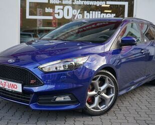 Ford Ford Focus ST 2.0 Bi-Xenon Tempomat PDC Sitzheizun Gebrauchtwagen