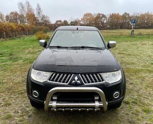 Mitsubishi Mitsubishi L200 Doppelkabine 4WD/Leder/ Euro 5/Aut Gebrauchtwagen