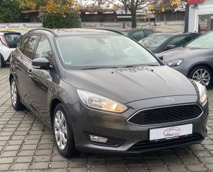 Ford Ford Focus Turnier Trend/NAVI/AHK/125 PS/ Gebrauchtwagen