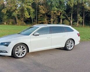 Skoda Skoda Superb 2.0 TDI SCR DSG STYLE COMBI STYLE Gebrauchtwagen