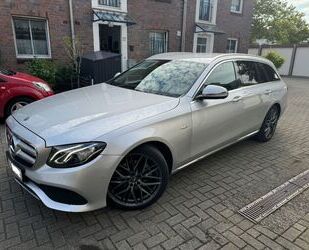 Mercedes-Benz Mercedes-Benz E 220 d T Autom. - Gebrauchtwagen