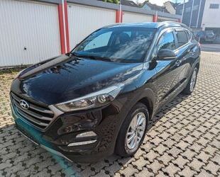 Hyundai Hyundai Tucson 2.0 CRDI Advantage 4WD NAVI*AHK*Ins Gebrauchtwagen