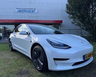 Tesla Tesla Model 3 STANDARD RANGE PLUS 60KWH/400KM/PANO Gebrauchtwagen