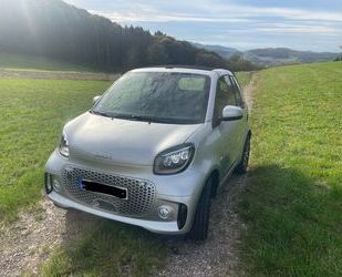 Smart Smart ForTwo Cabrio 60kW EQ 22kW Boardlader Exclus Gebrauchtwagen