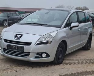 Peugeot Peugeot 5008 Business-Line Pano, AHK, 8FACH, SUPER Gebrauchtwagen