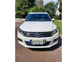 VW Volkswagen Tiguan 1.4 TSI DSG R-Line wenig km Au Gebrauchtwagen