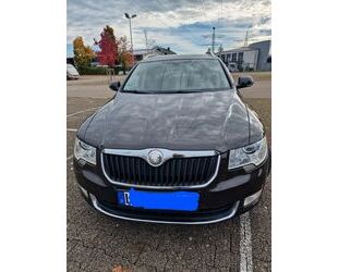 Skoda Skoda Superb 2.0 TDI Green tec DSG Elegance Combi Gebrauchtwagen