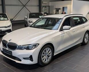 BMW BMW 318d Touring Aut. 8-fach Navi PDC LED Klimaaut Gebrauchtwagen