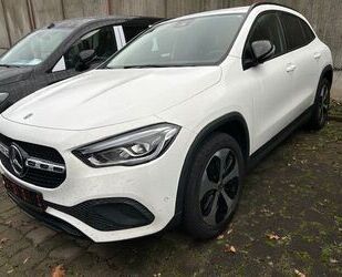 Mercedes-Benz Mercedes-Benz GLA 200 d 4M Night/Progressive/8G/LE Gebrauchtwagen