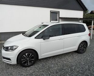 VW Volkswagen Touran IQ.DRIVE, 1.5 TSI, 7 Sitzer,DSG, Gebrauchtwagen