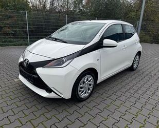 Toyota Toyota AYGO X-PLAY PDC BLUETOOTH KLIMA Gebrauchtwagen