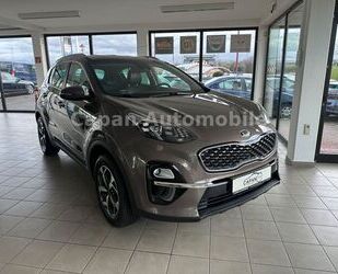 Kia Kia Sportage Dream Team 2WD 1.Hand/Navi/Scheckheft Gebrauchtwagen