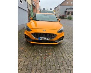 Ford Ford Focus 2,3 EcoBoost ST Styling-Paket ST Styli. Gebrauchtwagen