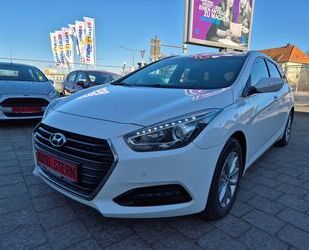 Hyundai Hyundai i40 cw blue 1.7 CRDi Navi. Kamera SHZ. Tem Gebrauchtwagen