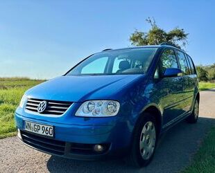 VW Volkswagen Touran 2.0 TDI DPF 8Fach-Klima-Tempomat Gebrauchtwagen