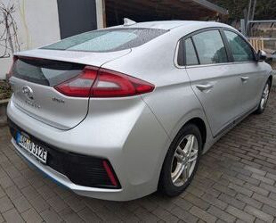 Hyundai Hyundai IONIQ 1.6l GDi PLUG-IN HYBRID Style Style Gebrauchtwagen