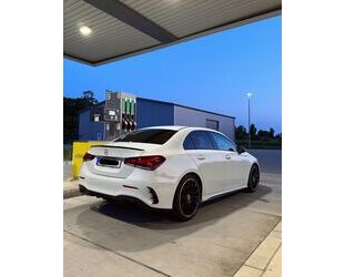 Mercedes-Benz Mercedes-Benz A 250 AMG Line | Panoramadach | Nigh Gebrauchtwagen