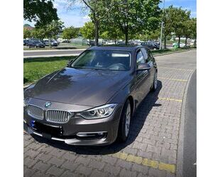 BMW BMW 330d Touring Luxury Line Automatik Luxury Line Gebrauchtwagen