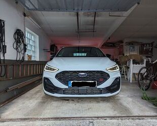 Ford Ford Focus ST X - Track Pack - Weiß - 2,3 EcoBoost Gebrauchtwagen