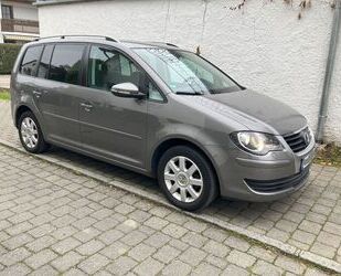 VW Volkswagen Touran Freestyle 7-SITZER NAVI SHZG PDC Gebrauchtwagen