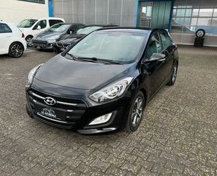 Hyundai Hyundai i30 1,6 CRDi blue Trend*Navi*R-Kamera*Lenk Gebrauchtwagen