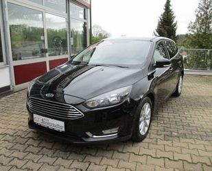 Ford Ford Focus Turnier Titanium+AHK+Sehr Gepflegt Gebrauchtwagen