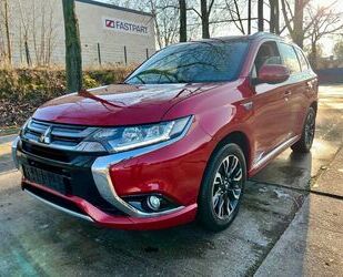 Mitsubishi Mitsubishi Outlander PHEV Plus 4WD Gebrauchtwagen