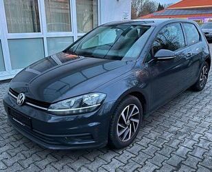 VW Volkswagen Golf VII Lim. Trendline MOD 2019 Klima Gebrauchtwagen