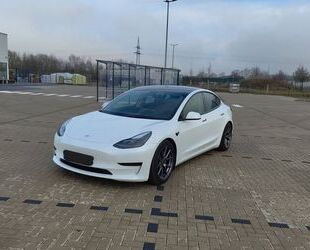 Tesla Tesla Model 3 Hinterradantrieb Standart Range Plus Gebrauchtwagen