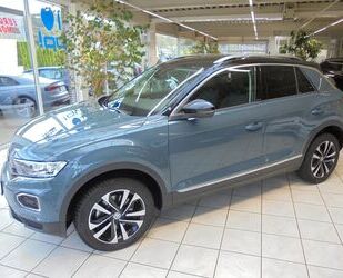 VW Volkswagen T-Roc IQ 2,0TDI DSG/LED/Navi/AHK/Kamera Gebrauchtwagen