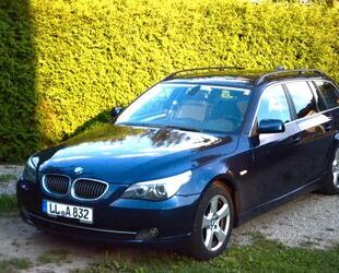 BMW BMW 530xd touring -LCI 8-fach Alu AHK 3. Hd Gebrauchtwagen