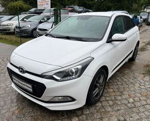 Hyundai Hyundai i20 blue Passion 2-Hand Scheckheft Navi Ka Gebrauchtwagen