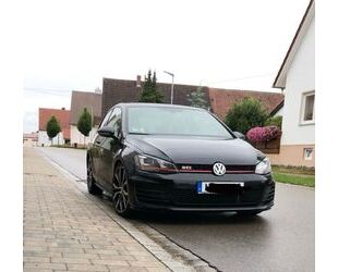 VW Volkswagen VW Golf 7 GTI Performance 2.0 TSI Gebrauchtwagen