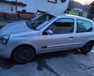 Renault Renault Clio II 1.2 16V Gebrauchtwagen