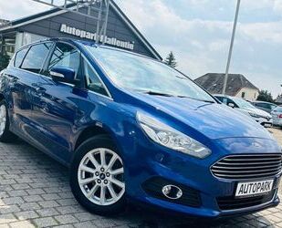 Ford Ford S-Max S-MAX Titanium *NAVI*SHZ*TEMPOMAT* Gebrauchtwagen