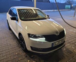 Skoda Skoda Rapid 110PS Monte Carlo NUR 9000 km kein Oct Gebrauchtwagen