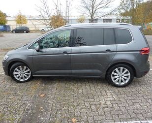 VW Volkswagen Touran 2.0 TDI SCR 140kW DSG Highline B Gebrauchtwagen