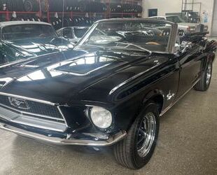 Ford Ford 68er Mustang Cabrio V8 triple black Gebrauchtwagen