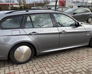 BMW BMW 318d Touring -Facelift Gebrauchtwagen